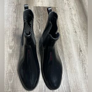 Shoe Dazzle Waterproof Booties